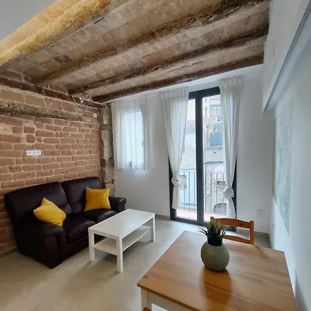 Antic 1 Apartment *